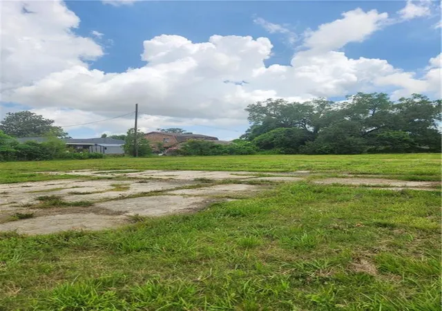 Photo 3 of Land for sale at 10225 Morningside Dr, Westwego, LA 70094 | MLS# 2558458 | Listing updated on 2026-05-15