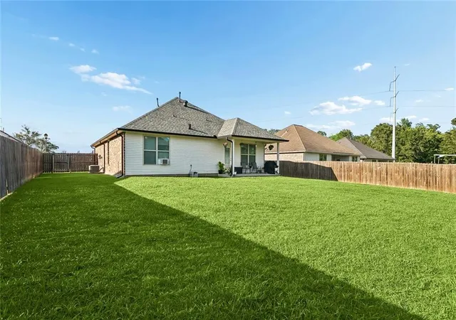 Homes for sale in Ponchatoula, LA | 16154 Derry St, Ponchatoula, LA 70454 | MLS# 2558439