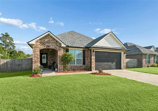 Homes for sale in Ponchatoula, LA | 16154 Derry St, Ponchatoula, LA 70454 | MLS# 2558439