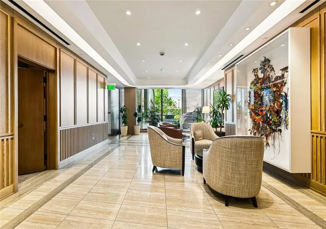 3rd image of 2 Canal St #2606, New Orleans, LA 70130 | MLS# 2557510