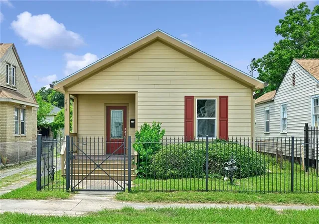 Homes for sale in New Orleans, LA | 2014 Independence St, New Orleans, LA 70117 | MLS# 2558489