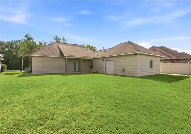 Photo 15 of Single family home for sale at 132 Dufresne Dr, Vacherie, LA 70090 | MLS# 2558540 | Listing updated on 2026-07-14