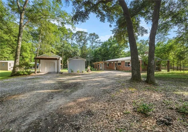 Photo 2 of Single family home for sale at 27464 Zelda Dr, Lacombe, LA 70445 | MLS# 2558129 | Listing updated on 2026-08-03
