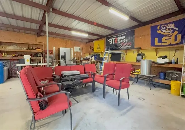 Homes for sale in Westwego, LA | 751 Avenue G, Westwego, LA 70094 | MLS# 2558628