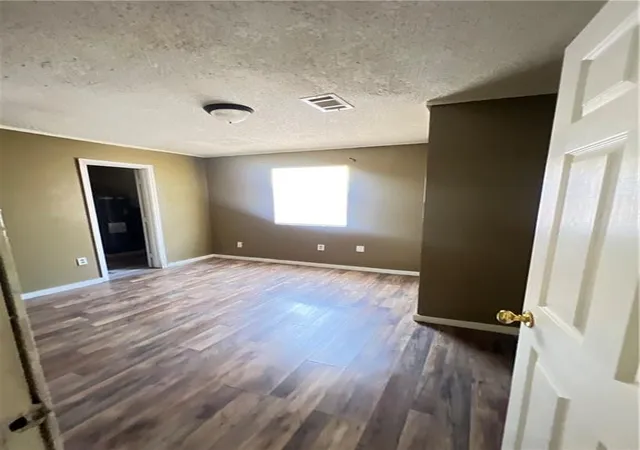 Photo 3 of Single family home for sale at 112 E Stovall St, Hammond, LA 70403 | MLS# 2558713 | Listing updated on 2026-07-21