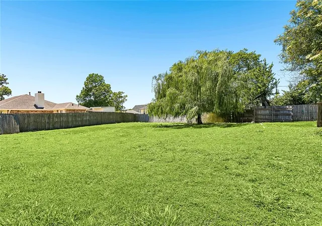 11th image of 3624 Gallo Dr, Chalmette, LA 70043 | MLS# 2557008