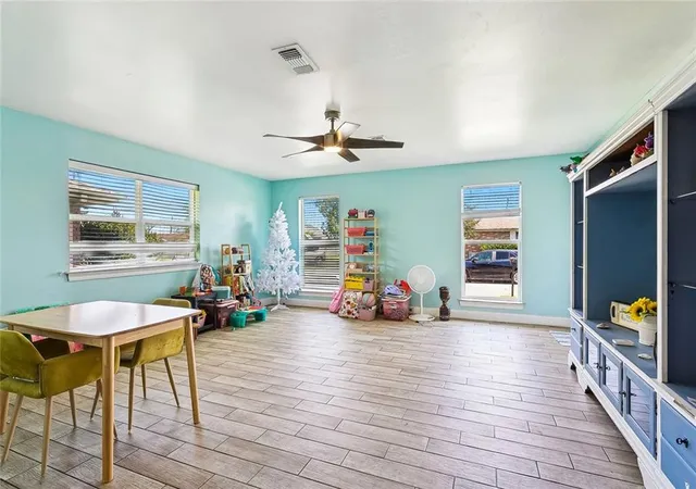 3rd image of 3624 Gallo Dr, Chalmette, LA 70043 | MLS# 2557008