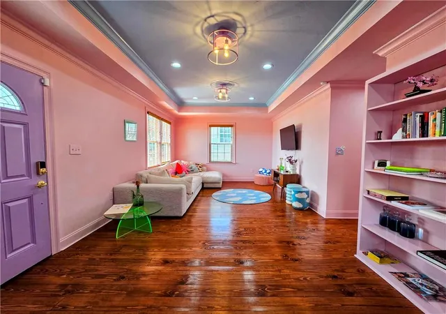 Homes for sale in New Orleans, LA | 2773 Pressburg St, New Orleans, LA 70122 | MLS# 2558536