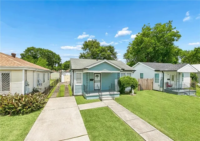 1st image of 9015 Fig St, New Orleans, LA 70118 | MLS# 2558060