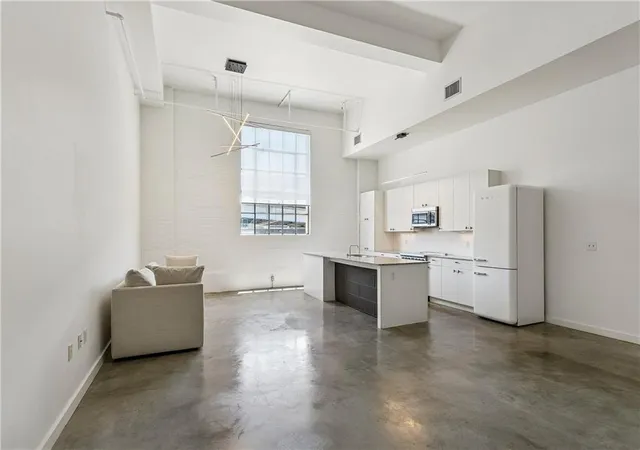 2nd image of 610 John Churchill Chase St #L19, New Orleans, LA 70130 | MLS# 2558647