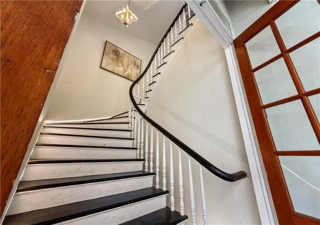 2nd image of 818 Bourbon St, New Orleans, LA 70116