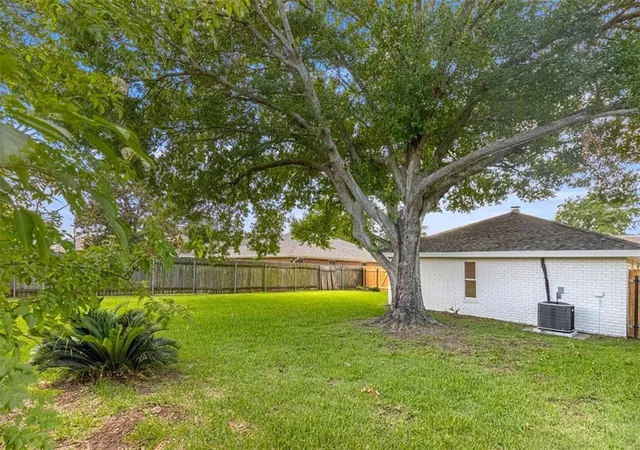 Homes for sale in Kenner, LA | 3208 Grandlake Blvd, Kenner, LA 70065 | MLS# 2558997