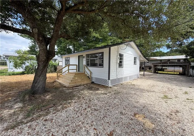 Homes for sale in Springfield, LA | 31950 Tetanne Dr, Springfield, LA 70462 | MLS# 2558974