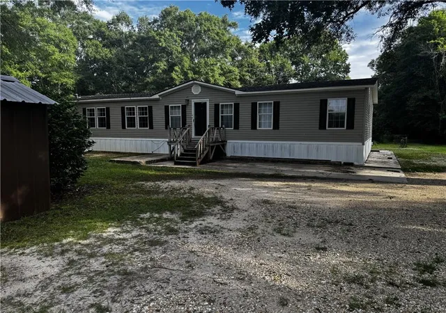 Photo 1 of Single family home for sale at 82109 Columbia Rd, Bush, LA 70431 | MLS# 2559111 | Listing updated on 2026-07-15