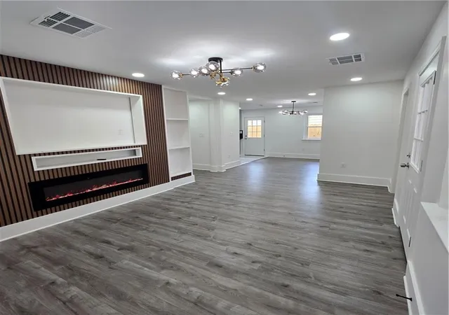Photo 3 of Single family home for sale at 1435 S Meadow St, Metairie, LA 70003 | MLS# 2558995 | Listing updated on 2026-07-13
