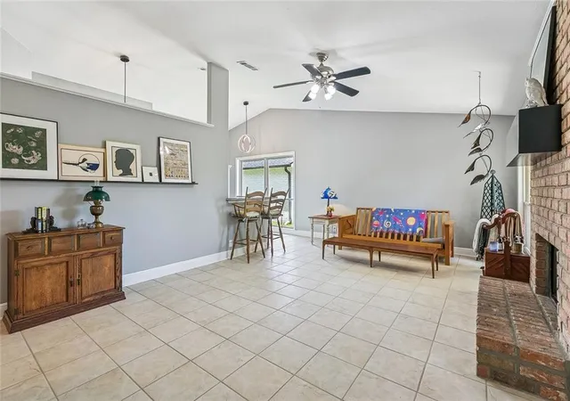 Homes for sale in Destrehan, LA | 610 Longview Dr, Destrehan, LA 70047 | MLS# 2559068