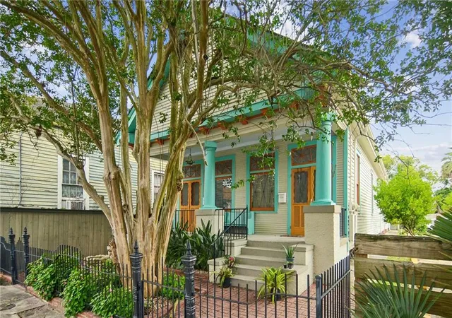 Homes for sale in New Orleans, LA | 3131 33 Dauphine St, New Orleans, LA 70117 | MLS# 2559161