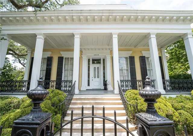 1st image of 2423 Prytania St, New Orleans, LA 70130 | MLS# 2559248