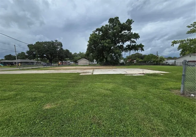 Homes for sale in Paradis, LA | 15212 Hwy 90 Hwy, Paradis, LA 70080 | MLS# 2558916