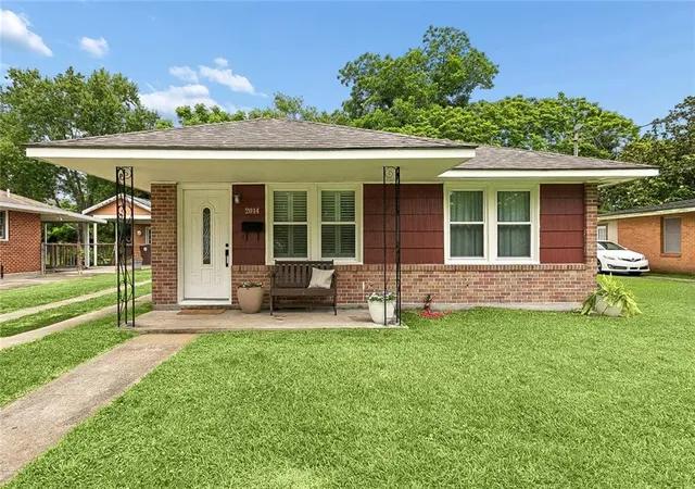 2nd image of 2014 Ellen Park Pl, New Orleans, LA 70131 | MLS# 2559254