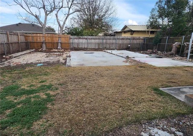 Homes for sale in Marrero, LA | 415 Avenue F, Marrero, LA 70072 | MLS# 2557986