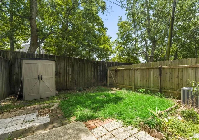 2nd image of 419 Cedarwood Dr, Mandeville, LA 70471