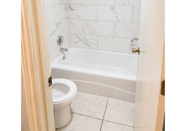 Homes for sale in Metairie, LA | 6200 Riverside Dr #456, Metairie, LA 70003 | MLS# 2559346