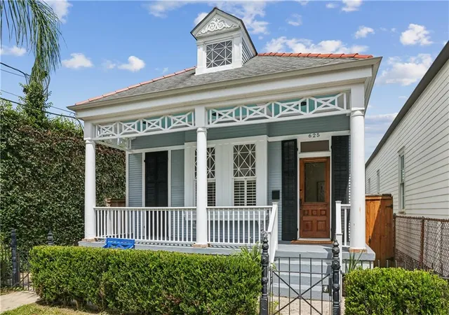 Homes for sale in New Orleans, LA | 625 Desire St, New Orleans, LA 70117 | MLS# 2558989