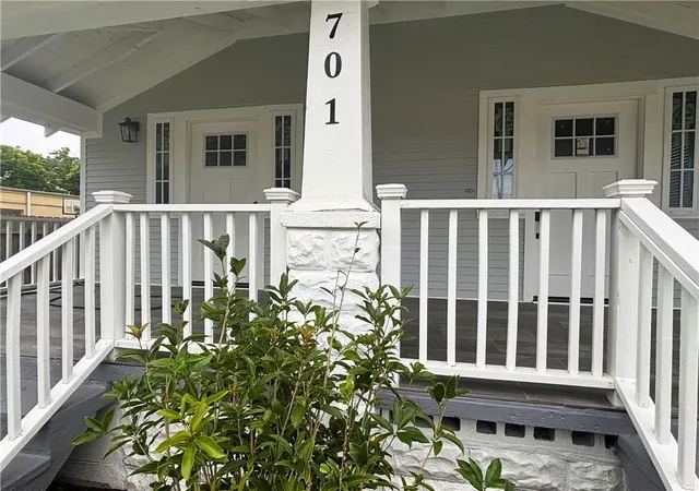 2nd image of 701 Frankilin Ave, Gretna, LA 70053 | MLS# 2559303
