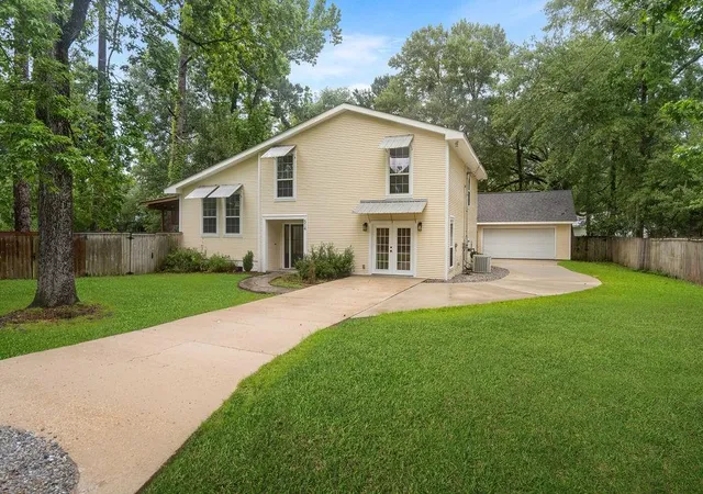 1st image of 514 W 12th Ave, Covington, LA 70433 | MLS# 2559401