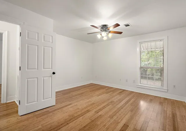 4th image of 514 W 12Th Ave, Covington, LA 70433 | MLS# 2559401
