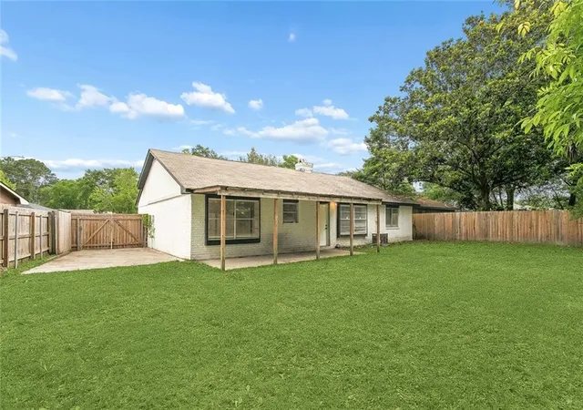Homes for sale in Slidell, LA | 229 S Queens Dr, Slidell, LA 70458 | MLS# 2558798