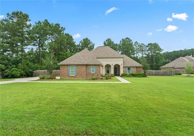2nd image of 506 N Acadia Park Land, Covington, LA 70435 | MLS# 2559511