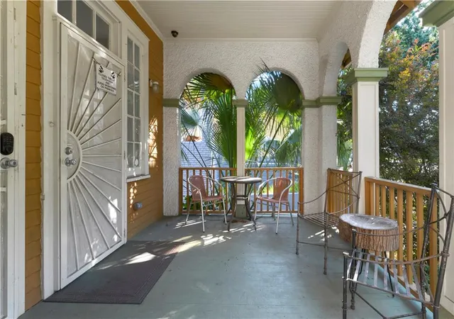 3rd image of 4221 S Carrollton Ave, New Orleans, LA 70119 | MLS# 2559386