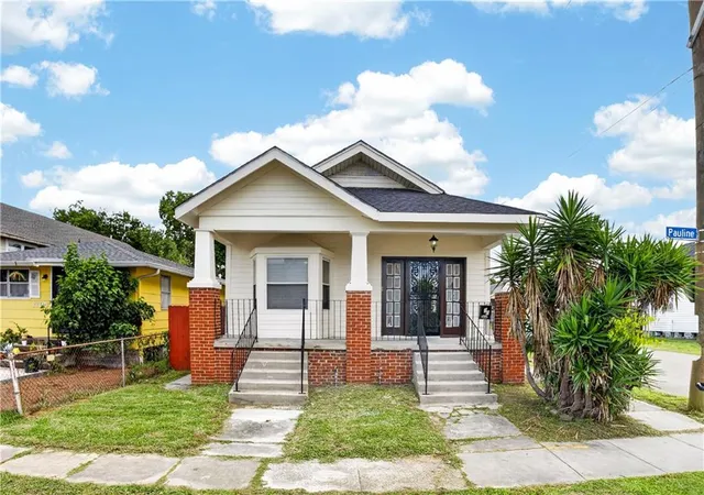 Homes for sale in New Orleans, LA | 1701 Pauline St, New Orleans, LA 70117 | MLS# 2559606