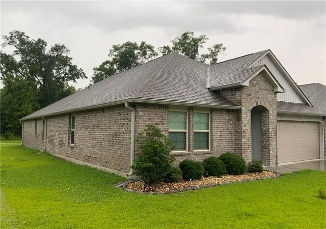 Homes for sale in Hahnville, LA | 288 Pretty Acres Ave, Hahnville, LA 70057 | MLS# 2559643