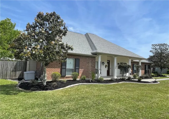 2nd image of 40183 Azalea Dr, Ponchatoula, LA 70454 | MLS# 2559608
