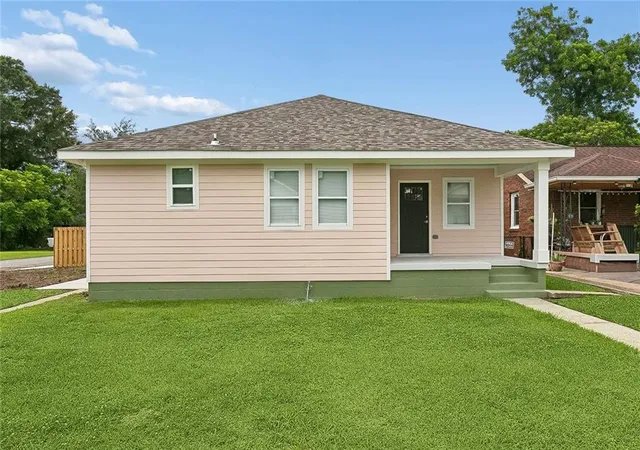 Photo 1 of Sale Pending at 1041 Sumner St, New Orleans, LA 70114 | MLS# 2559681 | Listing updated on 2026-08-03