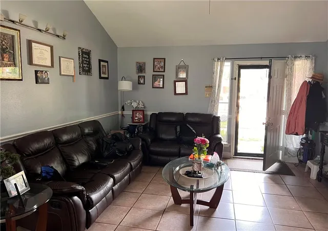 Homes for sale in Kenner, LA | 3516 Connecticut Ave, Kenner, LA 70065 | MLS# 2559732
