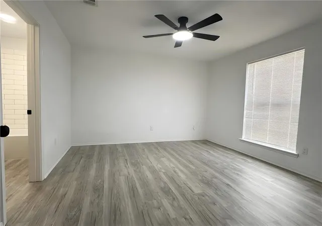 Photo 3 of Single family home for sale at 2725 Oak Forest Blvd, Marrero, LA 70072 | MLS# 2559577 | Listing updated on 2026-07-21