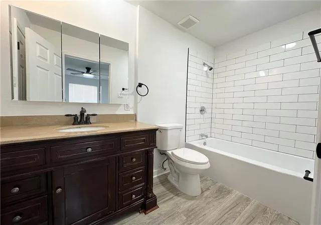 Photo 3 of Single family home for sale at 2725 Oak Forest Blvd, Marrero, LA 70072 | MLS# 2559577 | Listing updated on 2026-07-21