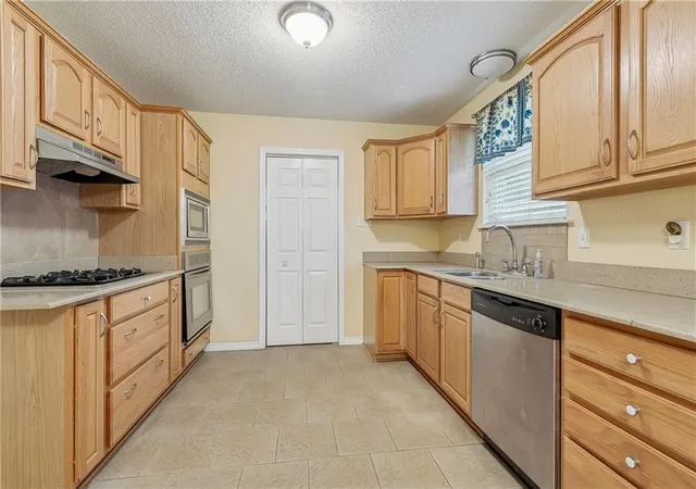 5th image of 2121 Charles Dr, Chalmette, LA 70043 | MLS# 2559807