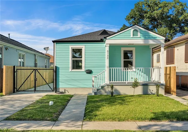 1st image of 8731 Colapissa St, New Orleans, LA 70118 | MLS# 2558198