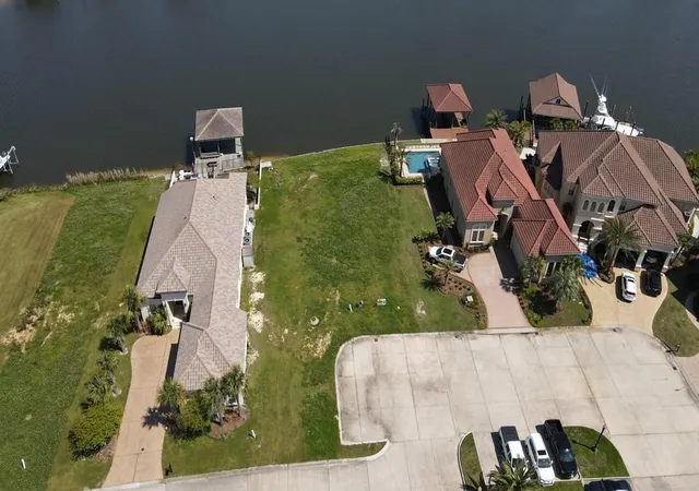 Photo 2 of Land for sale at 1045/1051 S Marina Villa Dr, Slidell, LA 70461 | MLS# 2559861 | Listing updated on 2026-05-26