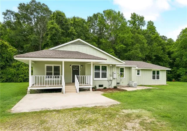 Homes for sale in Bogalusa, LA | 59354 Borgne Ave, Bogalusa, LA 70427 | MLS# 2559839