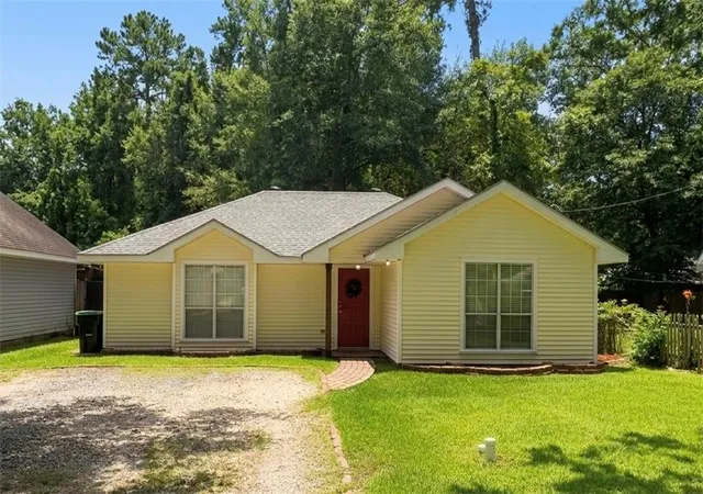 Homes for sale in Slidell, LA | 2513 Oriole St, Slidell, LA 70460 | MLS# 2559790
