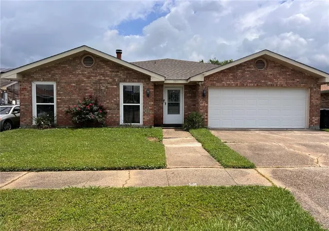 Homes for sale in New Orleans, LA | 5311 E Idlewood Dr, New Orleans, LA 70128 | MLS# 2559954