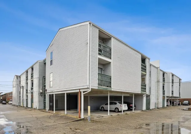 2nd image of 4101 Hessmer Ave #312, Metairie, LA 70002 | MLS# 2558553