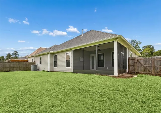 23rd image of 1305 Abita River Dr, Covington, LA 70433 | MLS# 2560194