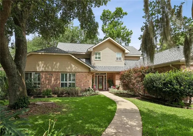 Homes for sale in Destrehan, LA | 2231 Ormond Blvd, Destrehan, LA 70047 | MLS# 2559133